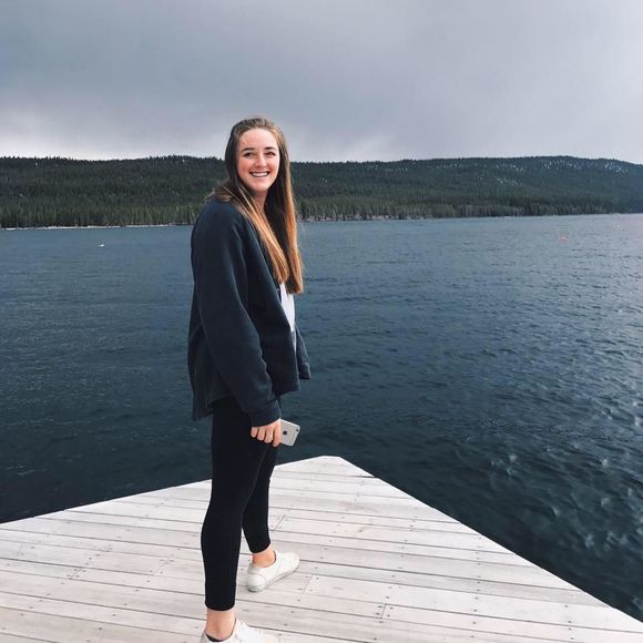 Meet your Posher, Olivia - Picture 1 of 1